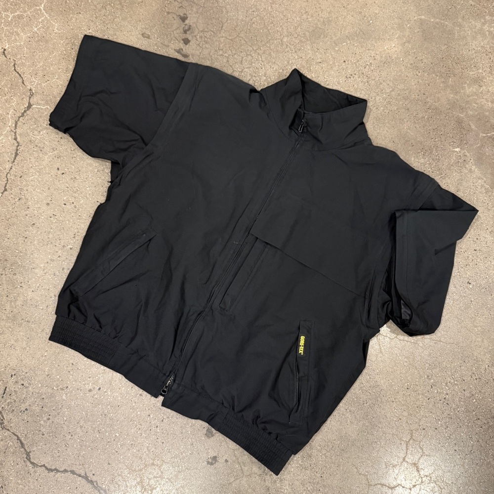 Zero Restriction x Goretex Top